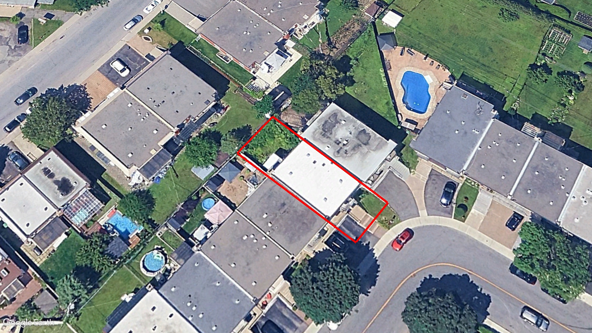 Tax Sale Montreal, Quebec - 020366-43