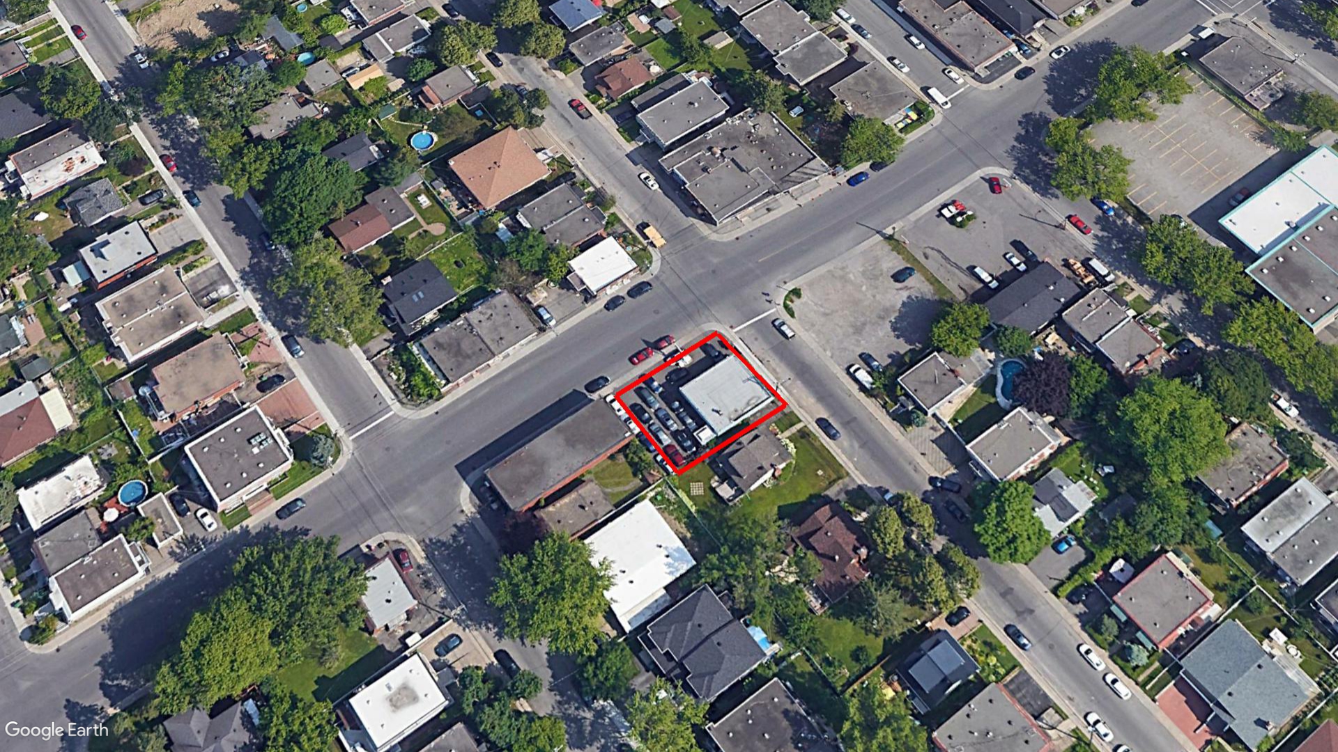 Tax Sale Montreal, Quebec - 020816-98