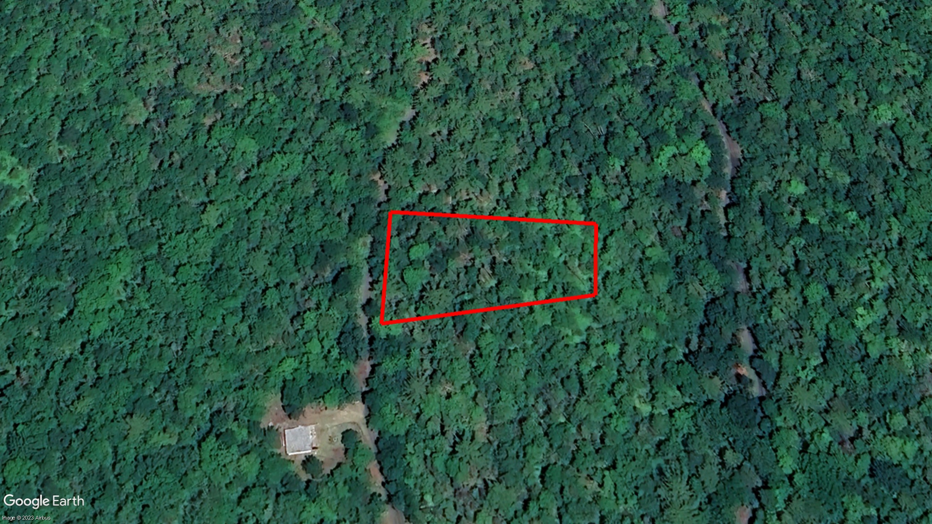 Tax Sale Queens, Nova Scotia - 01837125