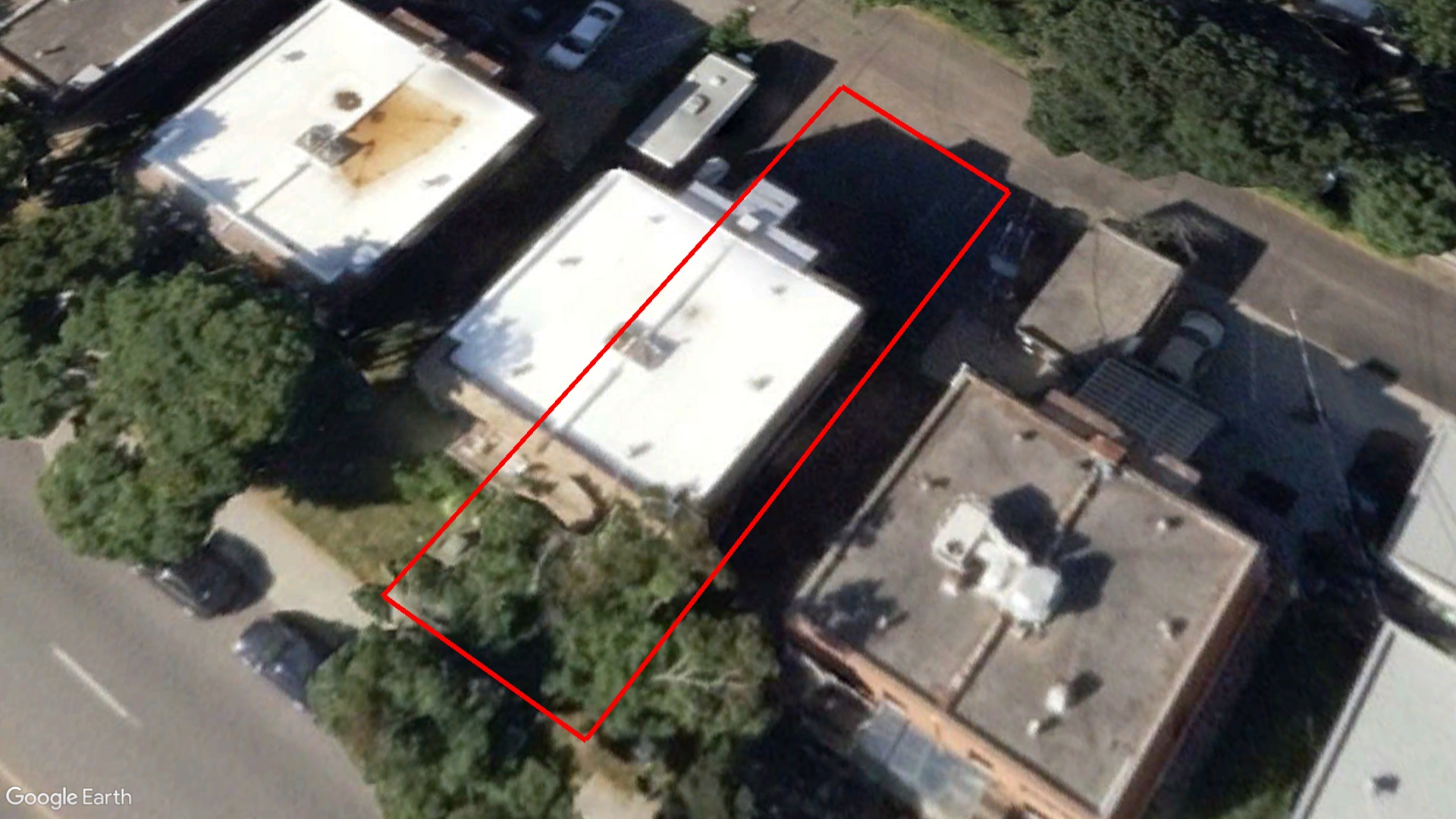 Tax Sale Montreal, Quebec - 040357-11