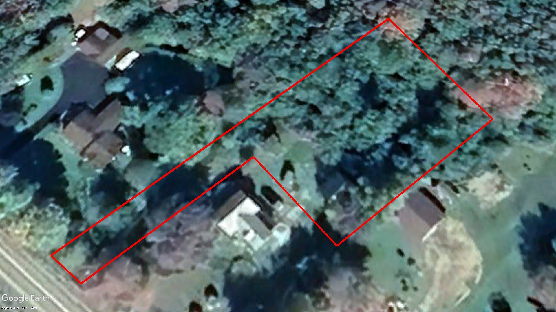 Tax Sale Lunenburg, Nova Scotia - 09680055