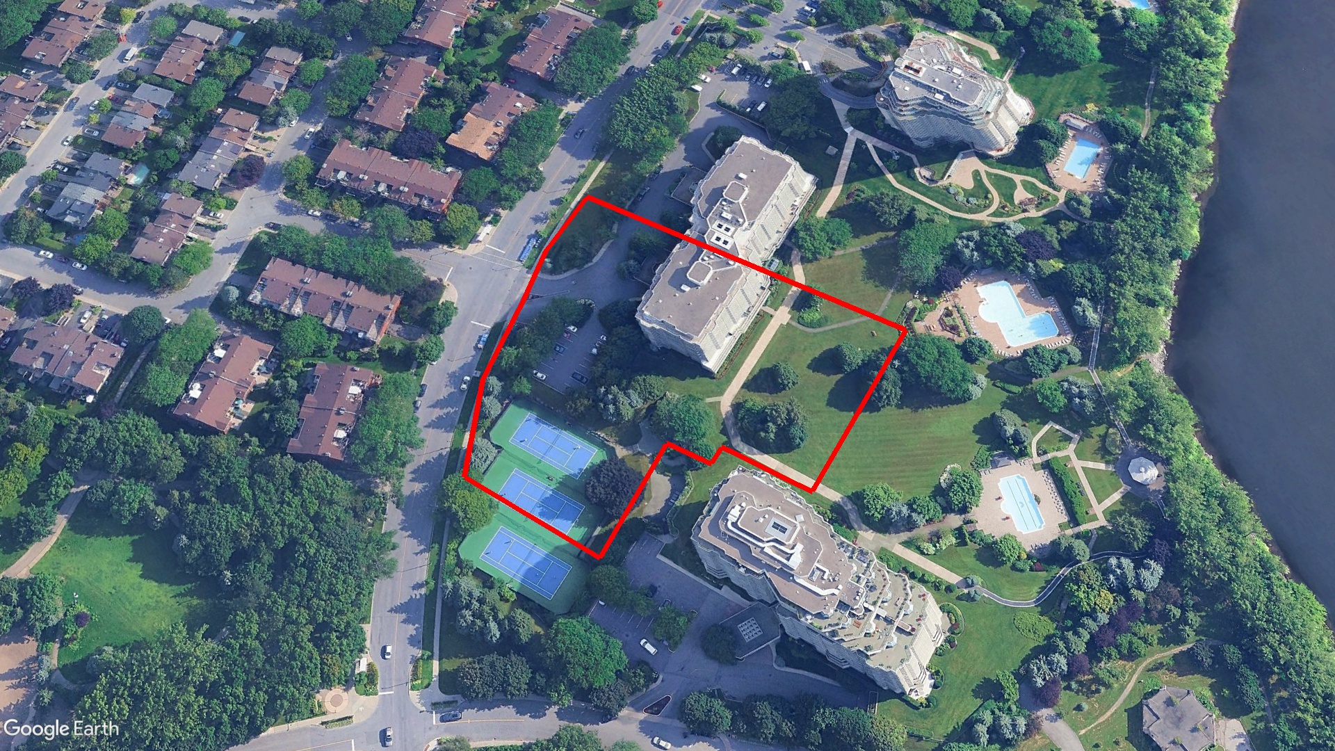 Tax Sale Montreal, Quebec - 010958-43