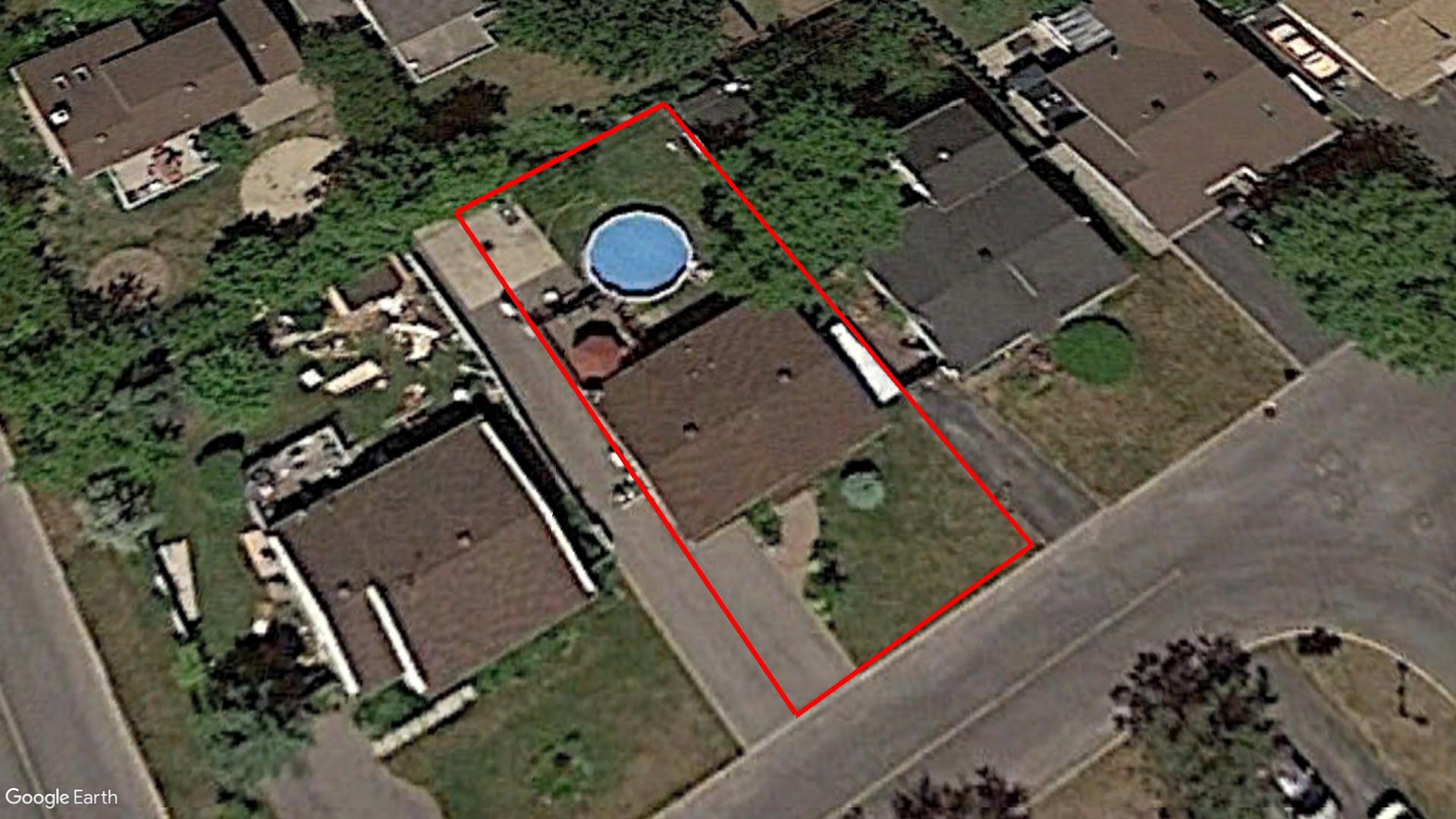 Tax Sale Montreal, Quebec - 040295-37