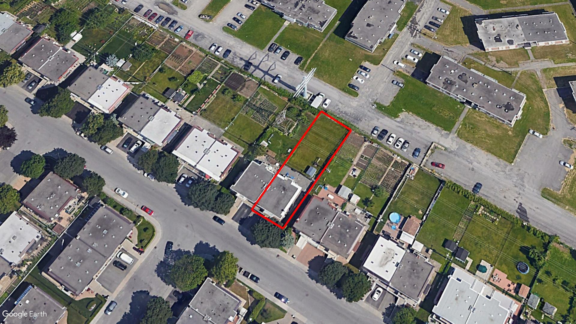 Tax Sale Montreal, Quebec - 020894-63