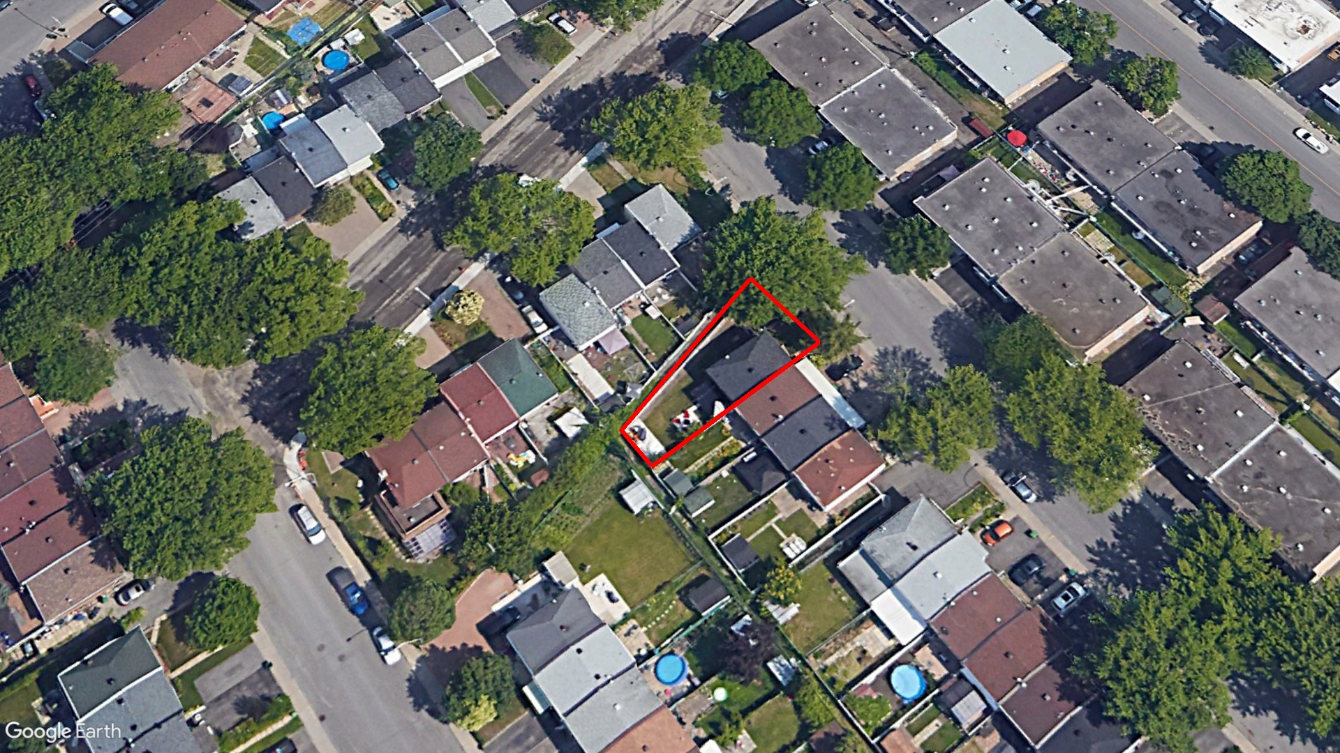 Tax Sale Montreal, Quebec - 020884-87