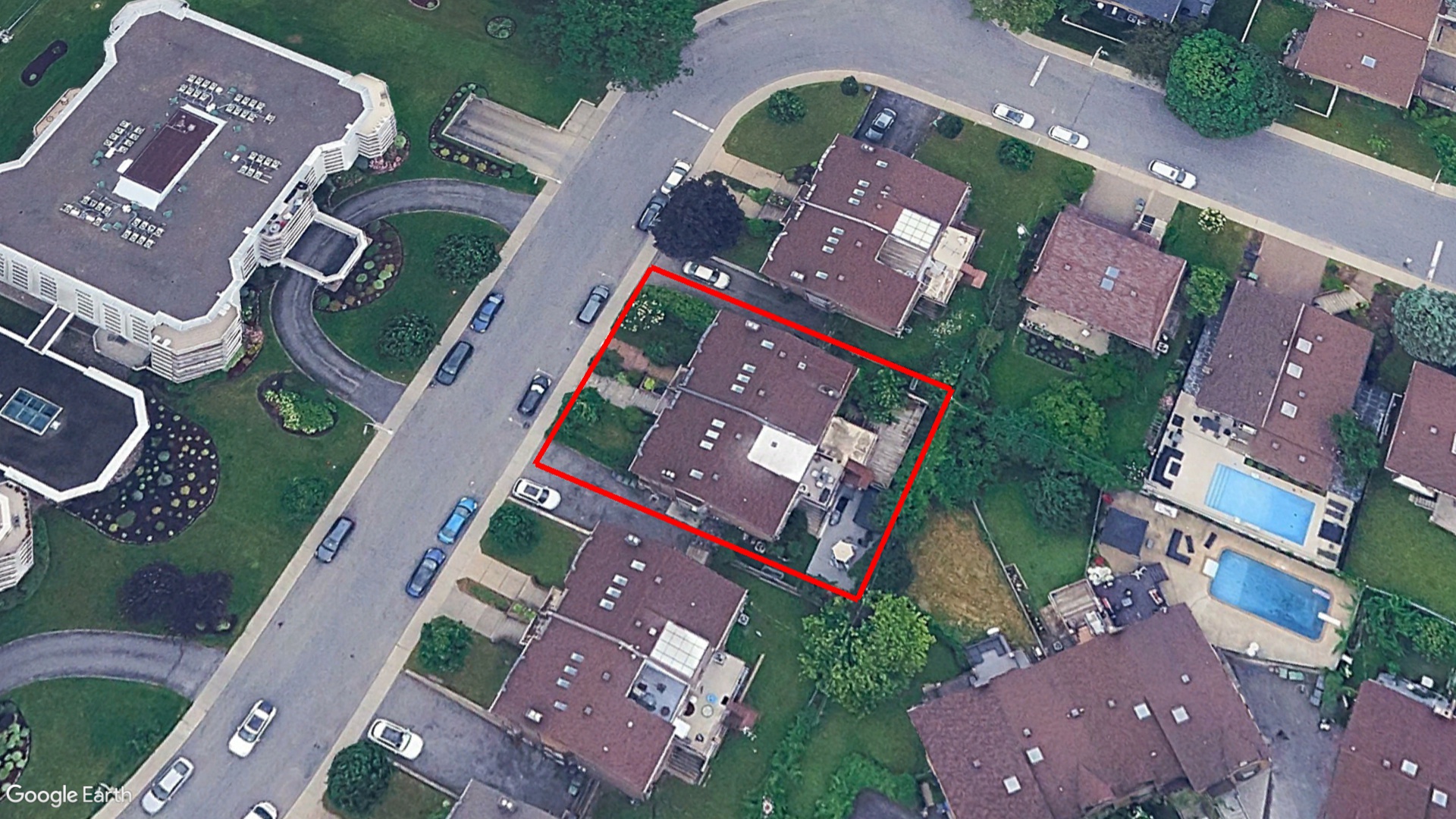 Tax Sale Montreal, Quebec - 041345-61