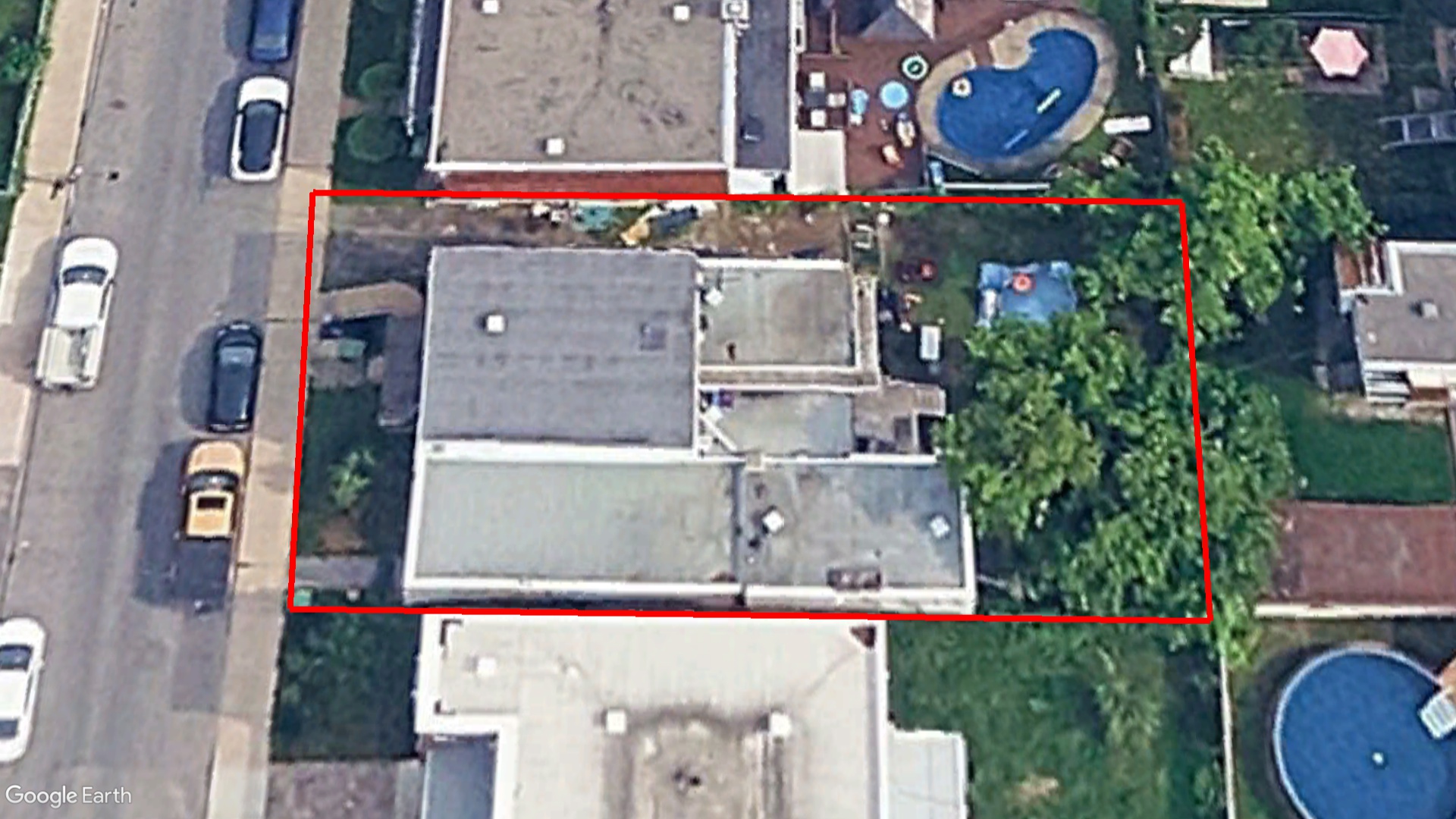 Tax Sale Montreal, Quebec - 050558-11