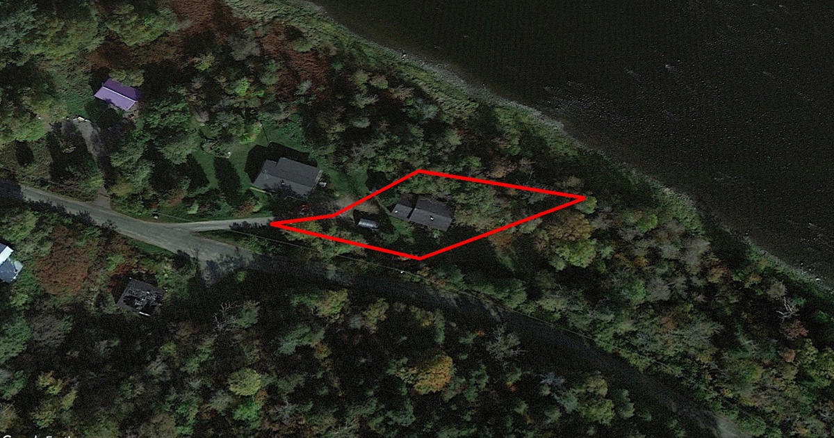 Tax Sale in Carleton, New Brunswick 33 bath ferry road, carleton