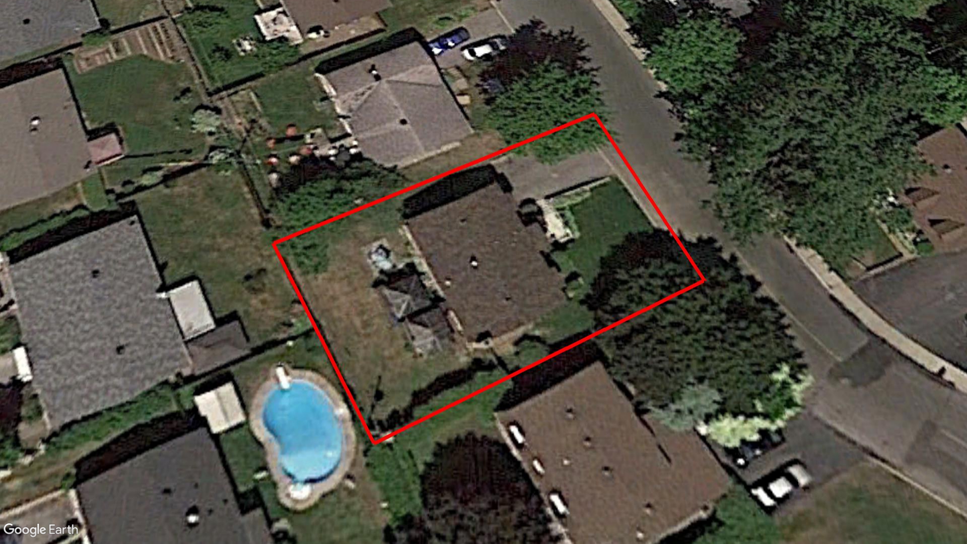 Tax Sale Montreal, Quebec - 040184-47