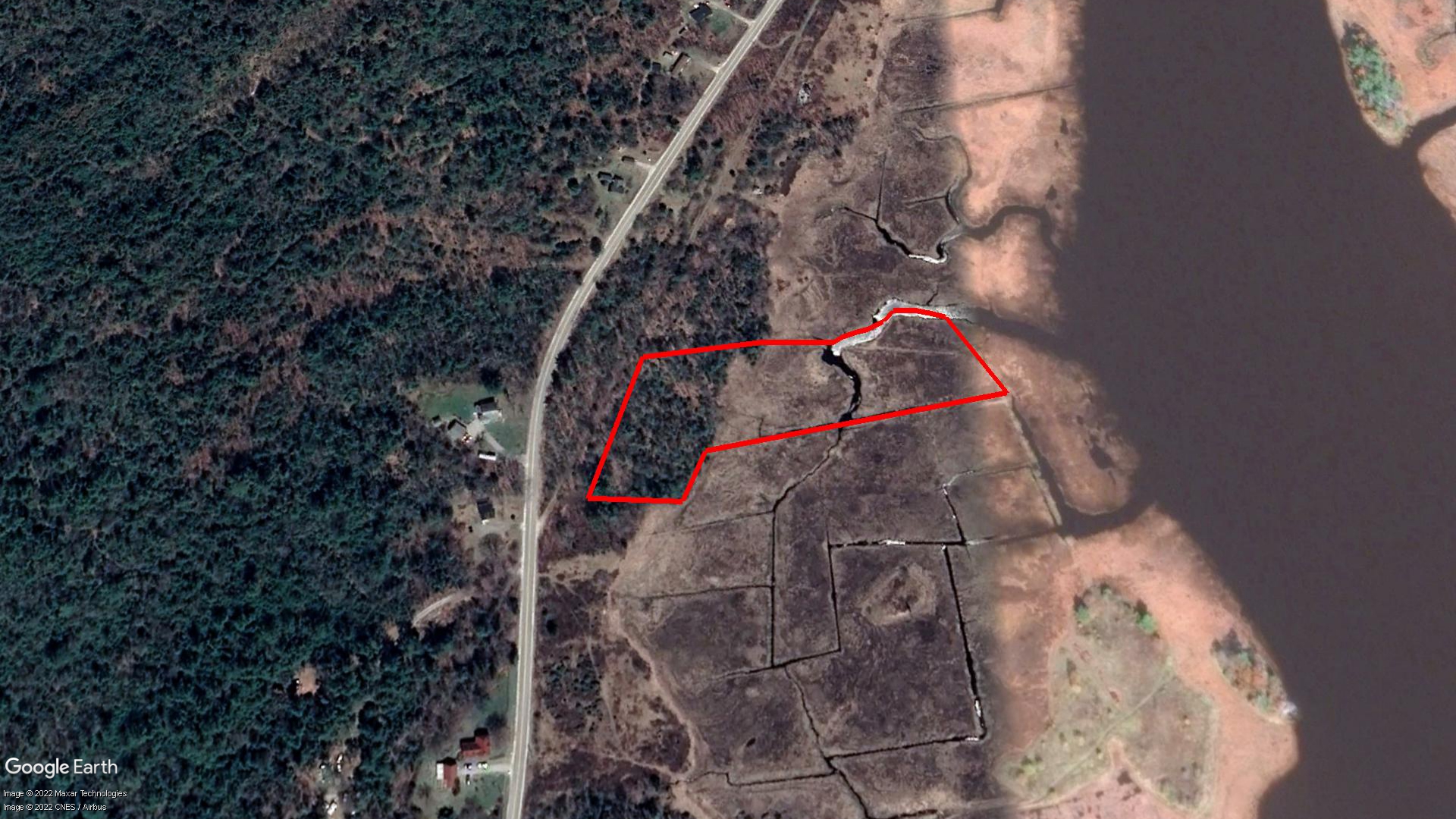 Tax Sale Shelburne, Nova Scotia - 03736369