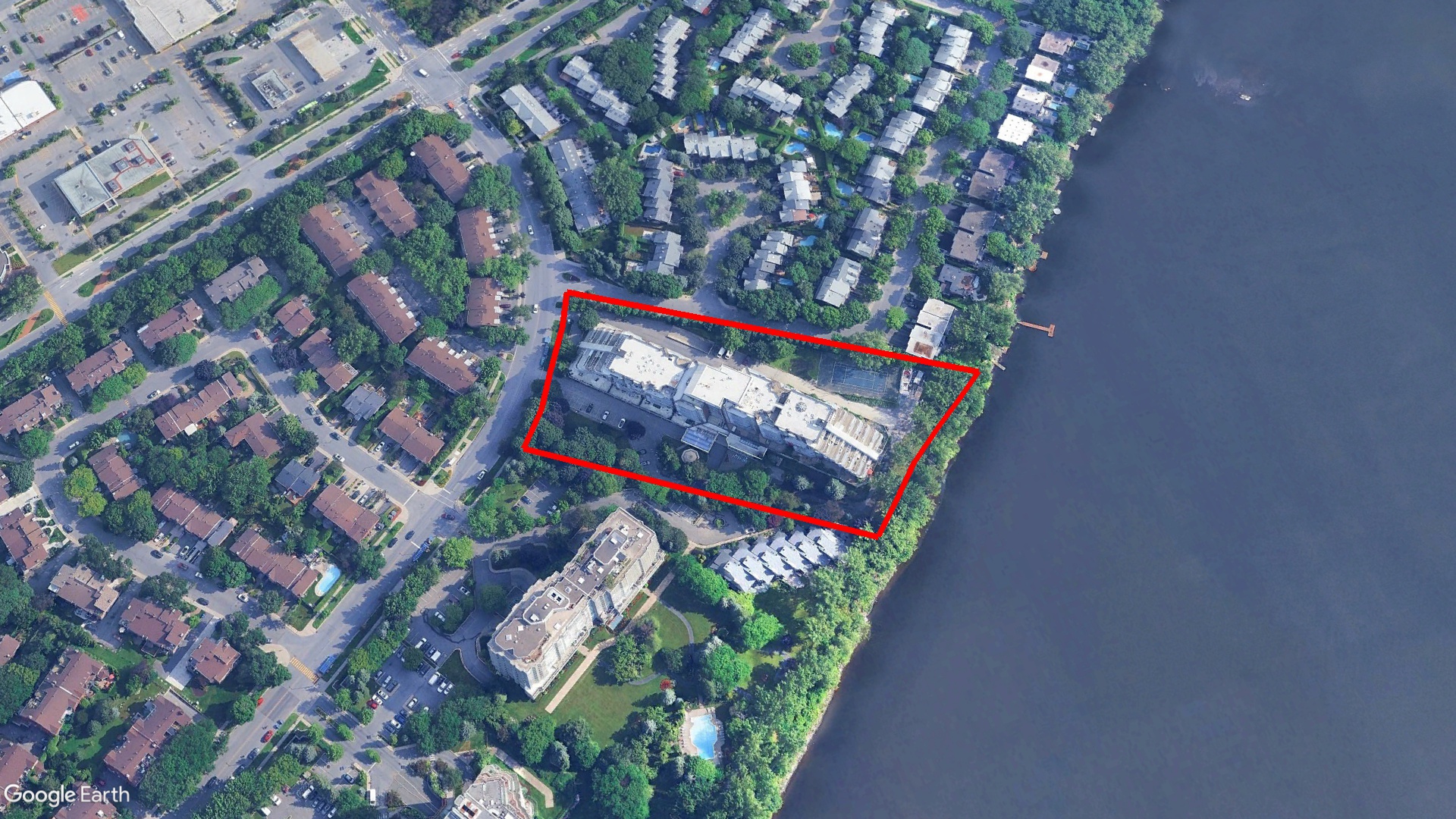 Tax Sale Montreal, Quebec - 010546-46