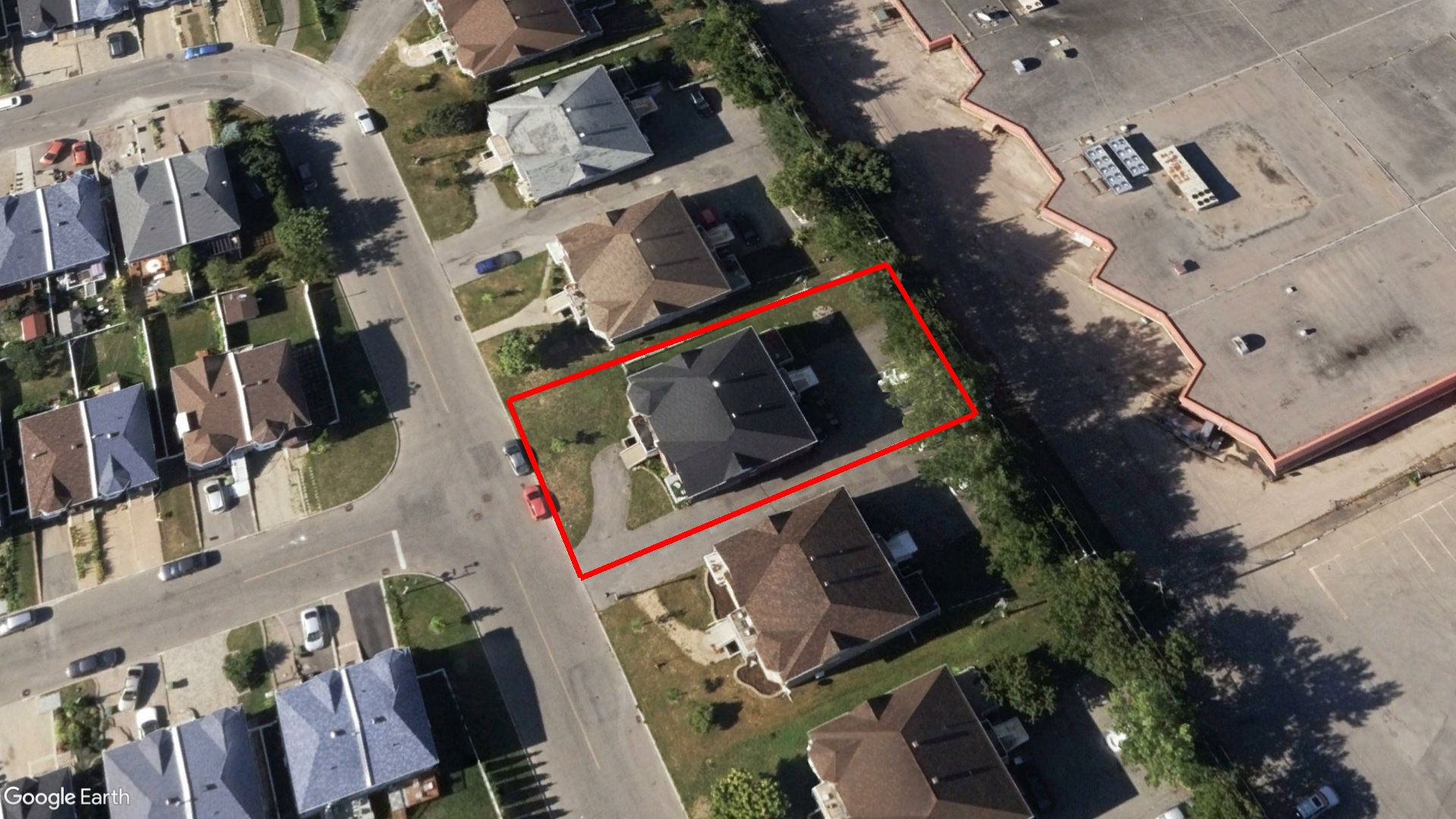 Tax Sale Montreal, Quebec - 041501-67