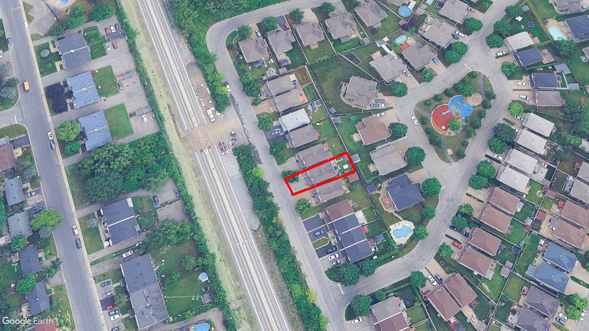 Tax Sale Montreal, Quebec - 051606-51