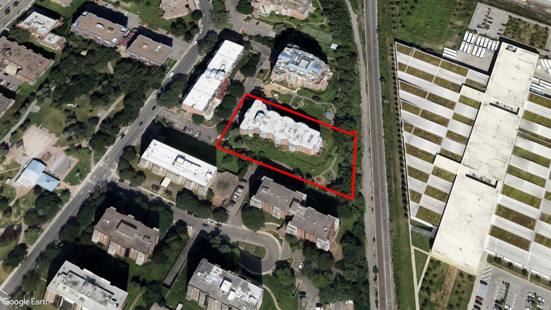 Tax Sale Montreal, Quebec - 041371-79