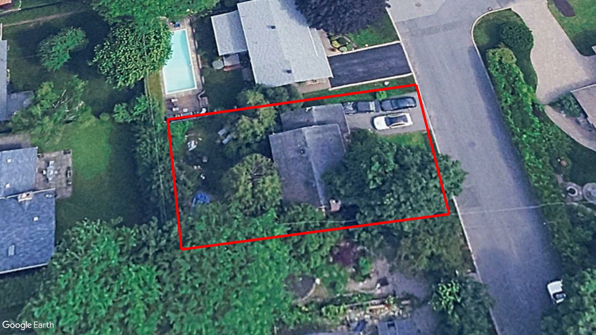 Tax Sale Montreal, Quebec - 040096-46