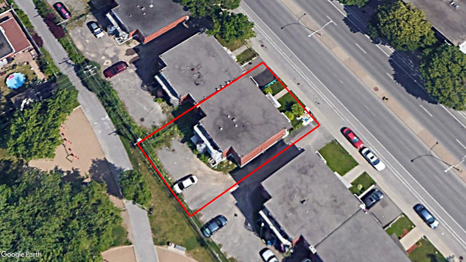 Tax Sale Montreal, Quebec - 020812-70