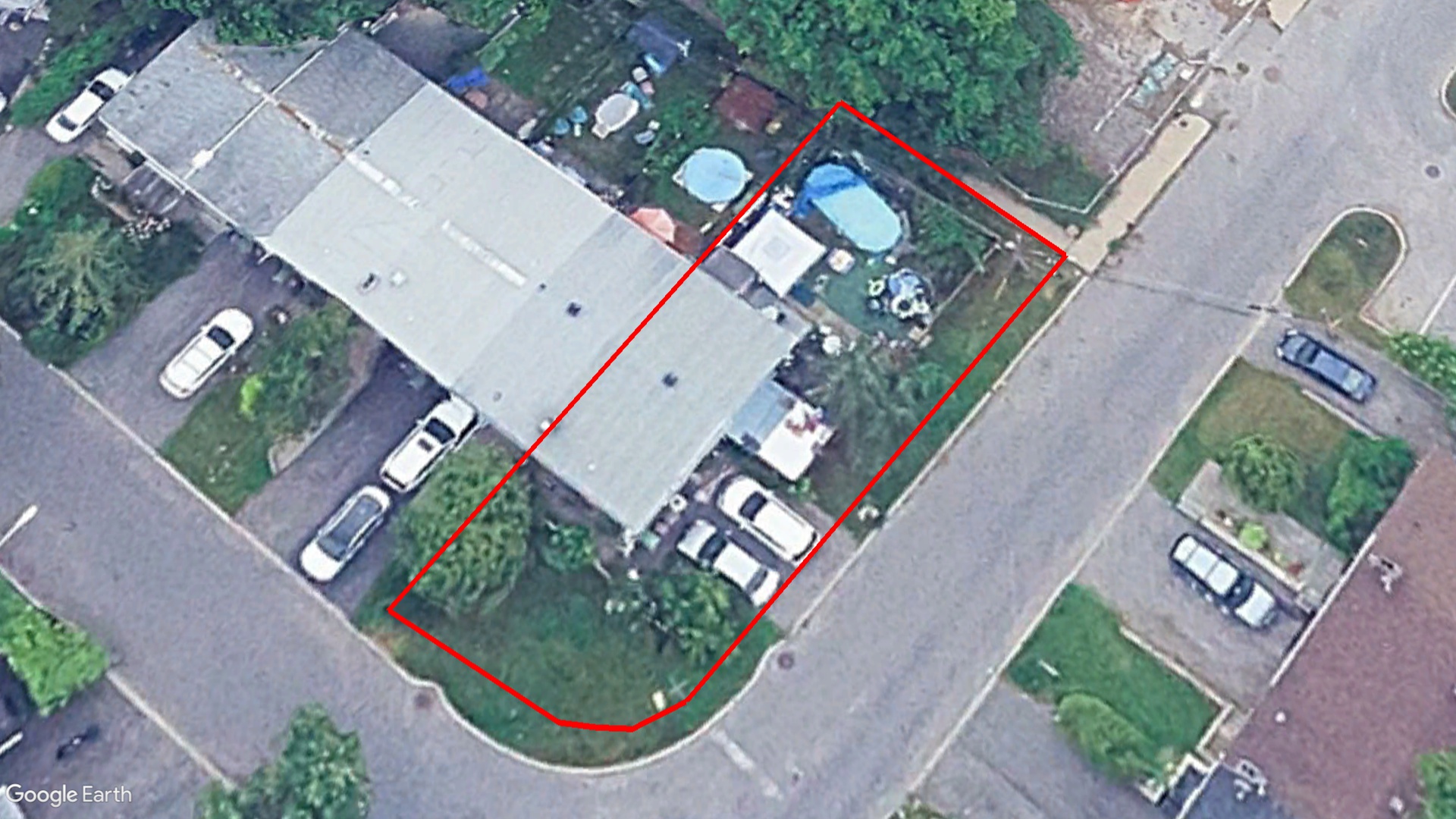 Tax Sale Montreal, Quebec - 040761-42