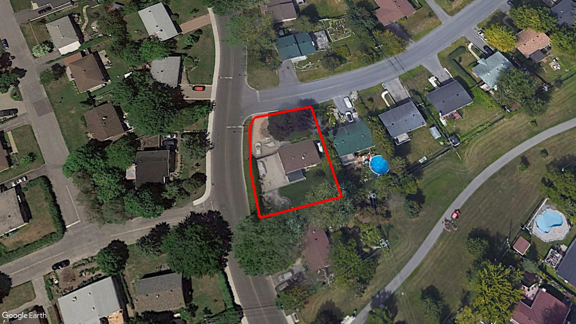 Tax Sale Montreal, Quebec - 040157-36