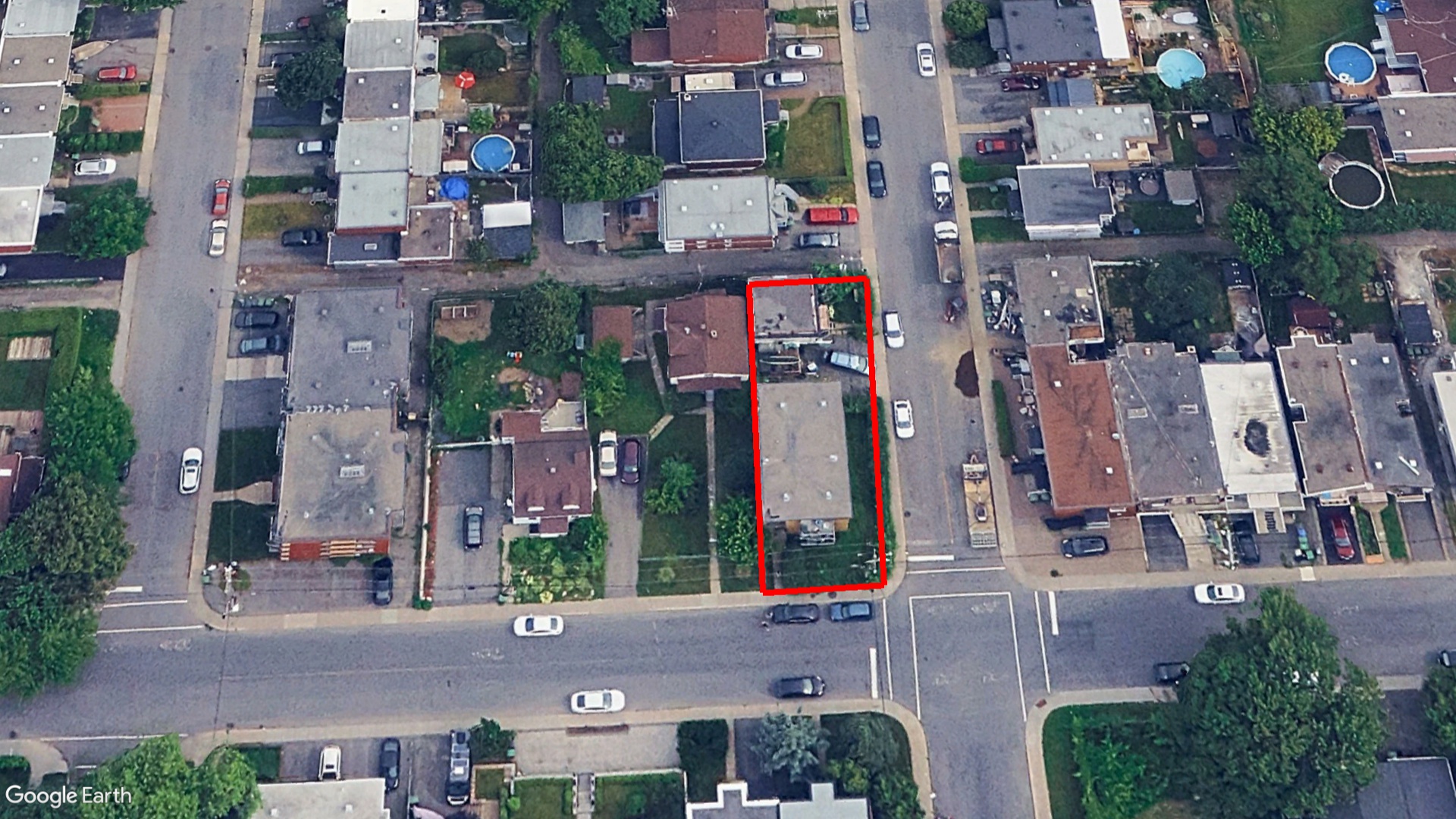 Tax Sale Montreal, Quebec - 050570-96