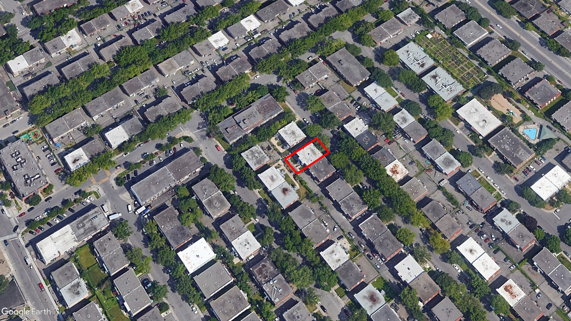 Tax Sale Montreal, Quebec - 020809-86