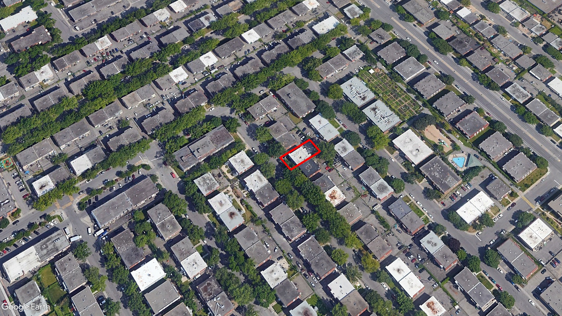 Tax Sale Montreal, Quebec - 020809-89