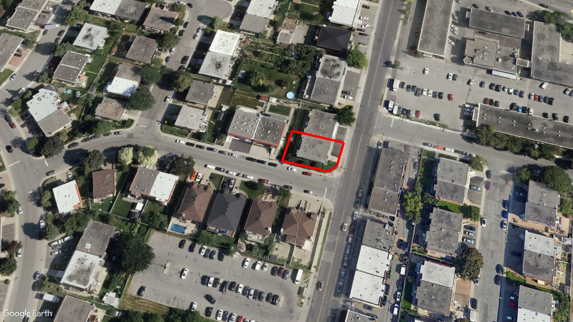 Tax Sale Montreal, Quebec - 020911-58