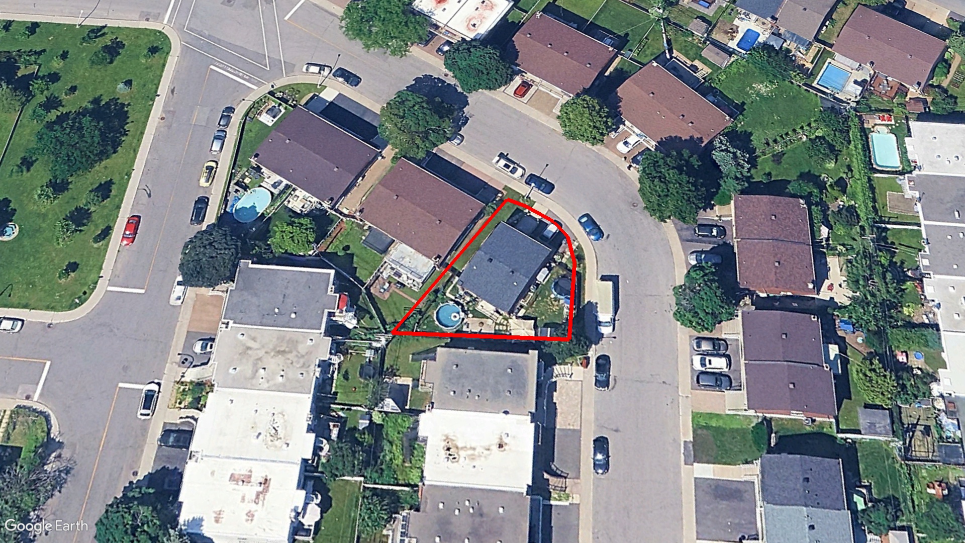 Tax Sale Montreal, Quebec - 020371-83