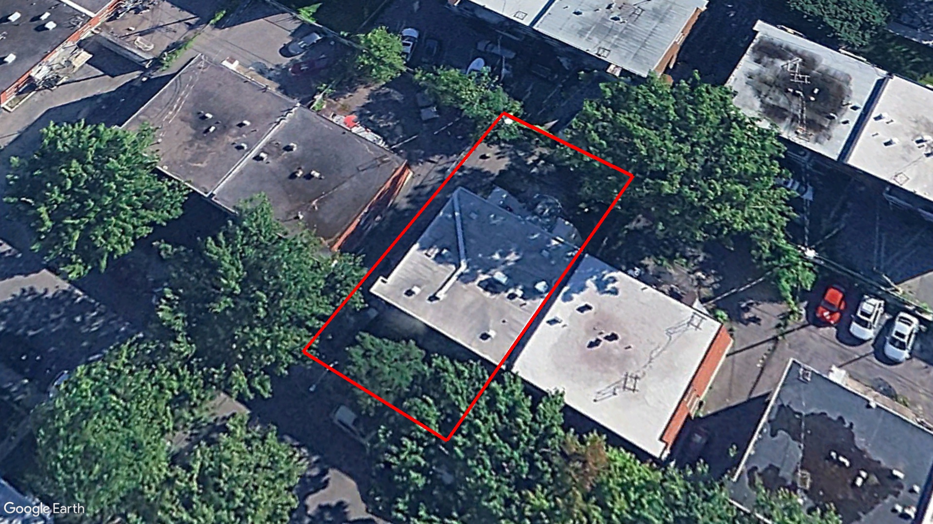 Tax Sale Montreal, Quebec - 020809-89