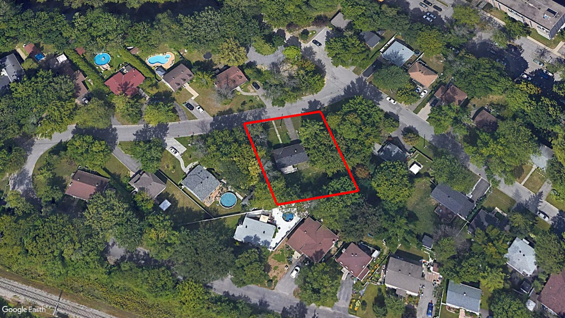 Tax Sale Montreal, Quebec - 040758-22