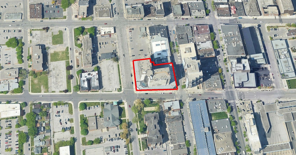 Tax Sale in Windsor, Ontario 150 park street west unit 2116, windsor