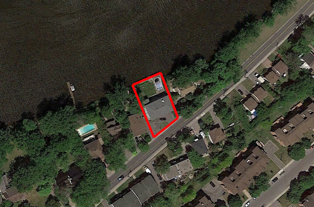 Tax Sale Montreal, Quebec - 040837-55