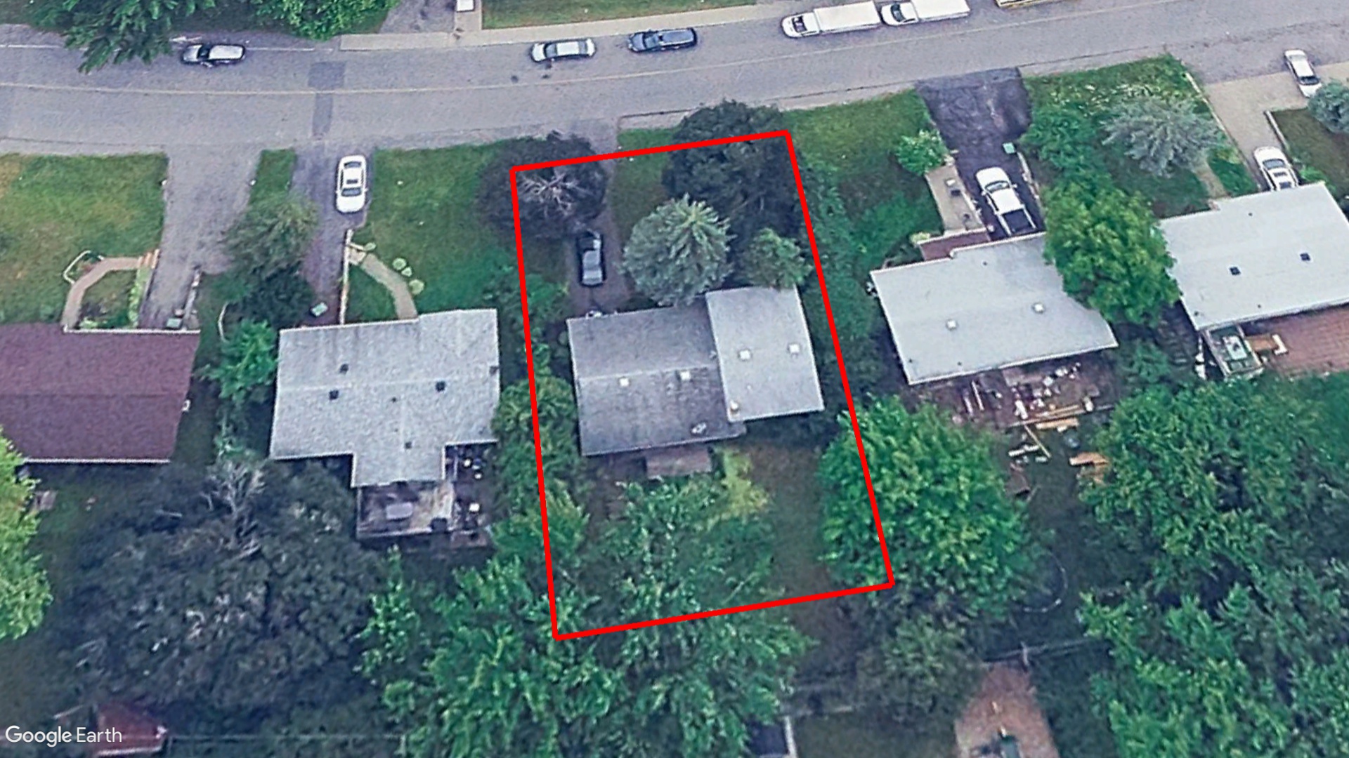 Tax Sale Montreal, Quebec - 040036-33