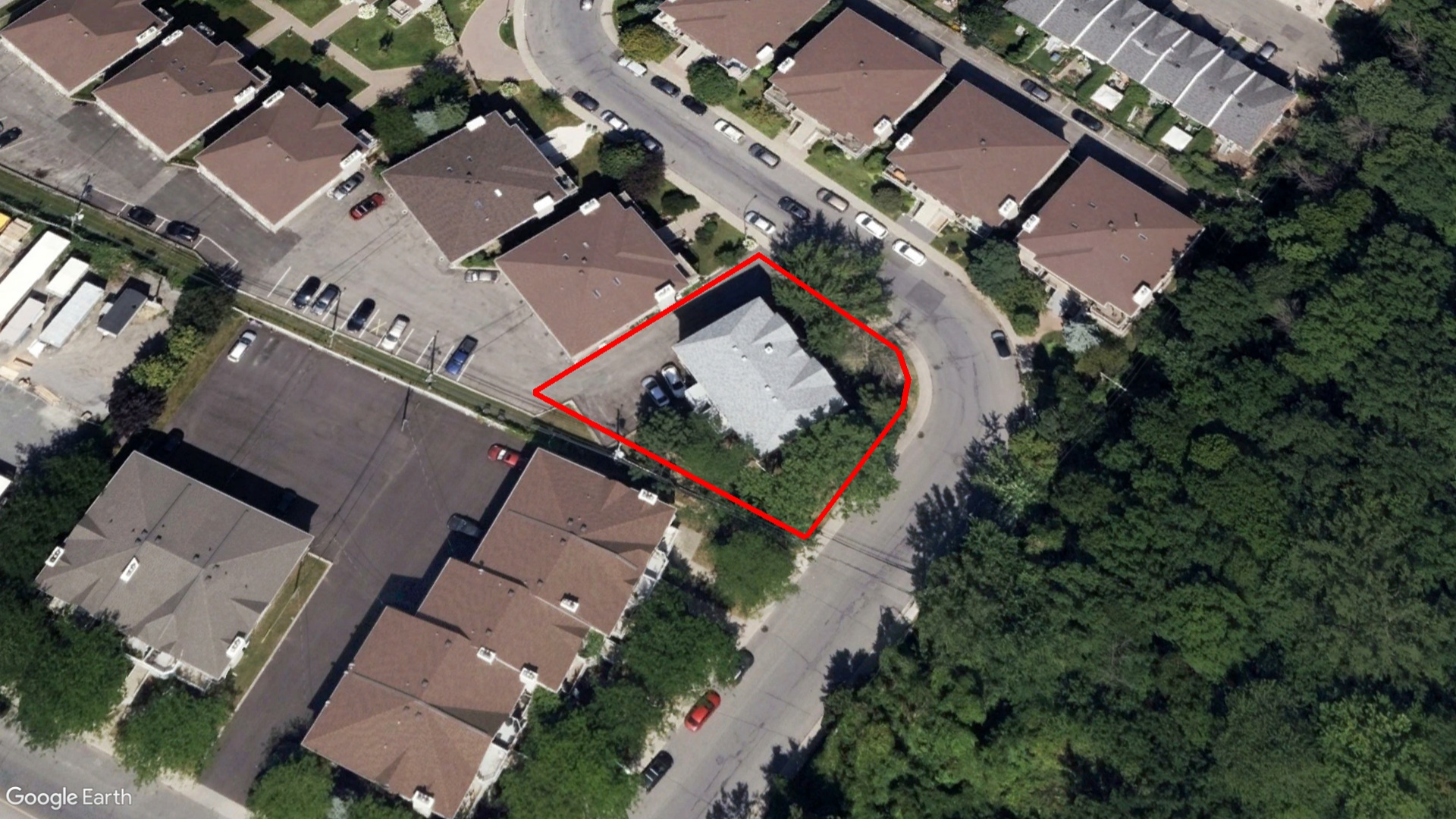 Tax Sale Montreal, Quebec - 041503-24