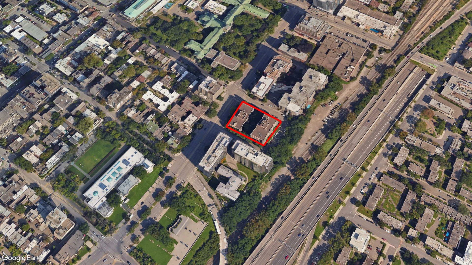 Tax Sale Montreal, Quebec - 260214-16