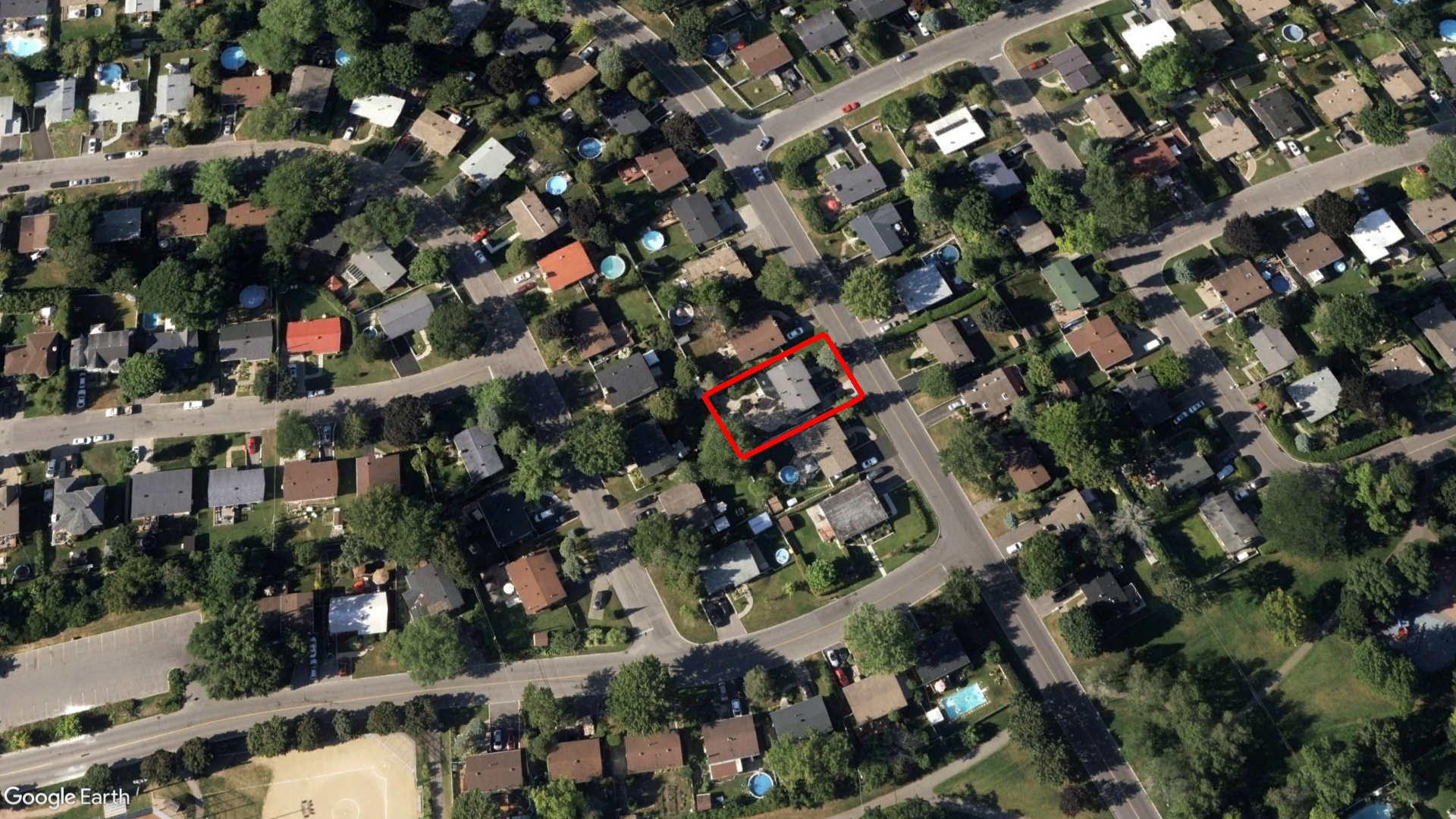 Tax Sale Montreal, Quebec - 040055-60