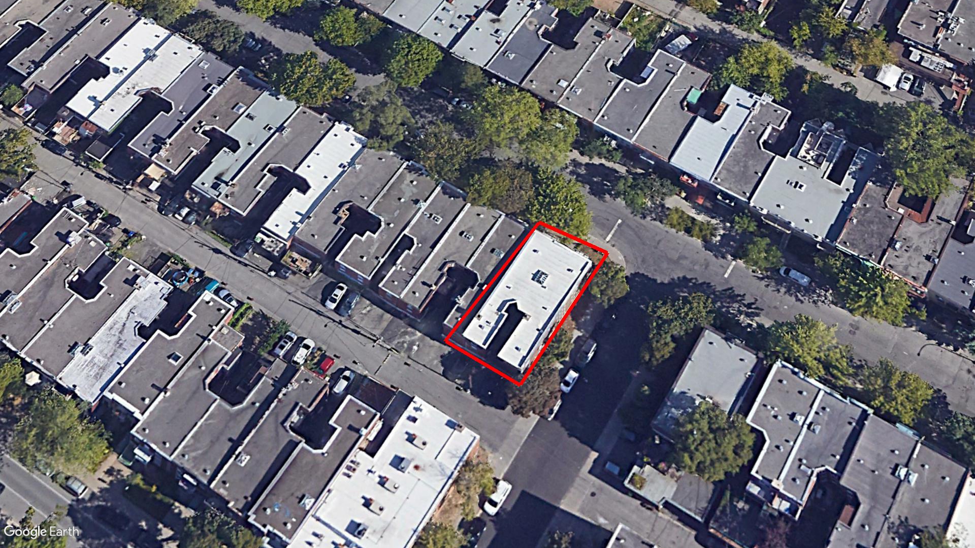 Tax Sale Montreal, Quebec - 030335-37