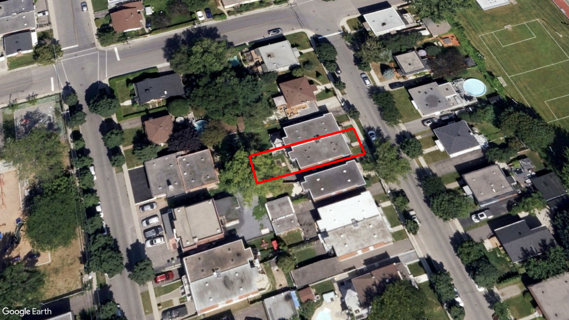 Tax Sale Montreal, Quebec - 040244-53