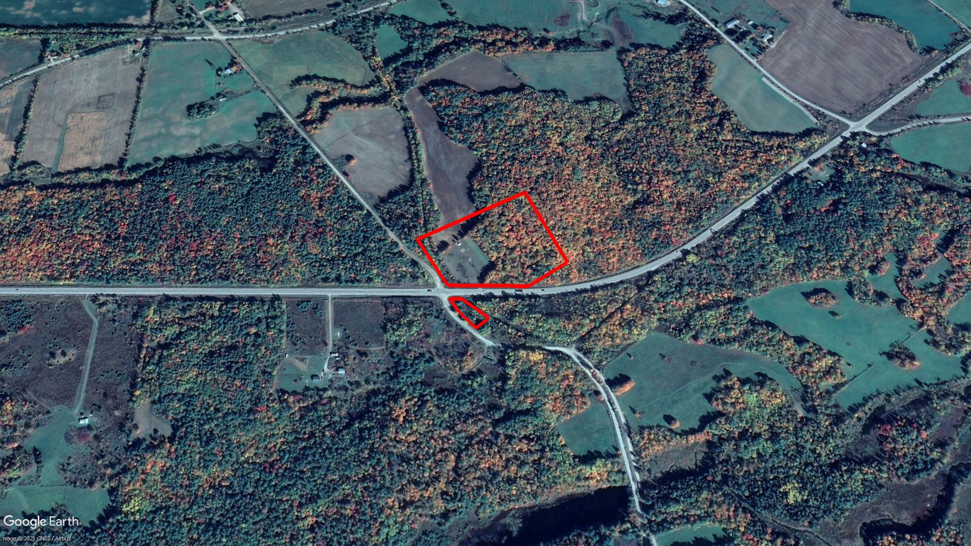 Tax Sale  Des-Collines-De-L'outaouais, Quebec - 2042-79-0665