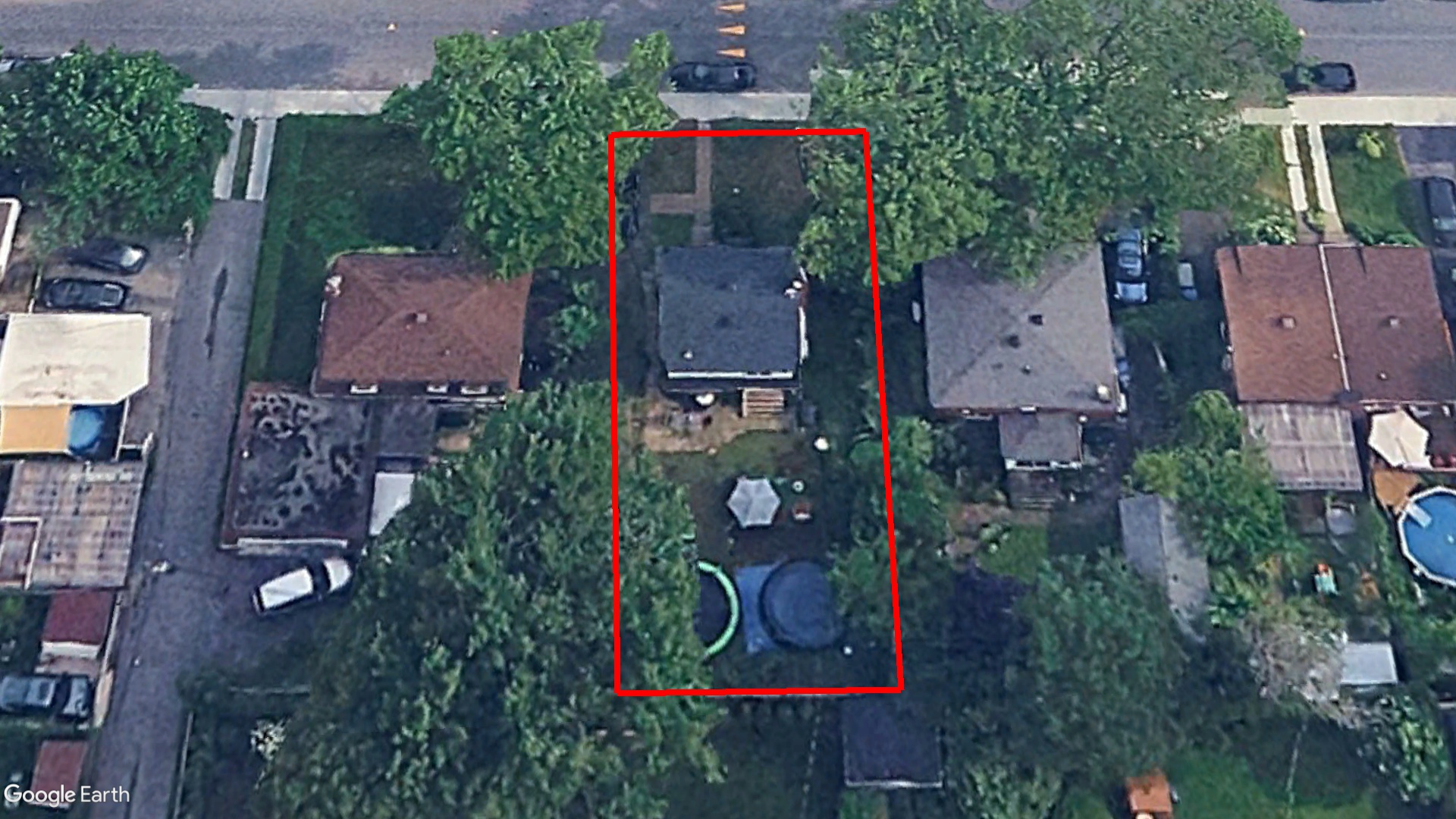 Tax Sale Montreal, Quebec - 010512-26