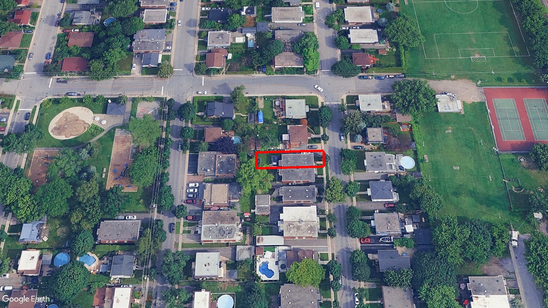 Tax Sale Montreal, Quebec - 040244-55