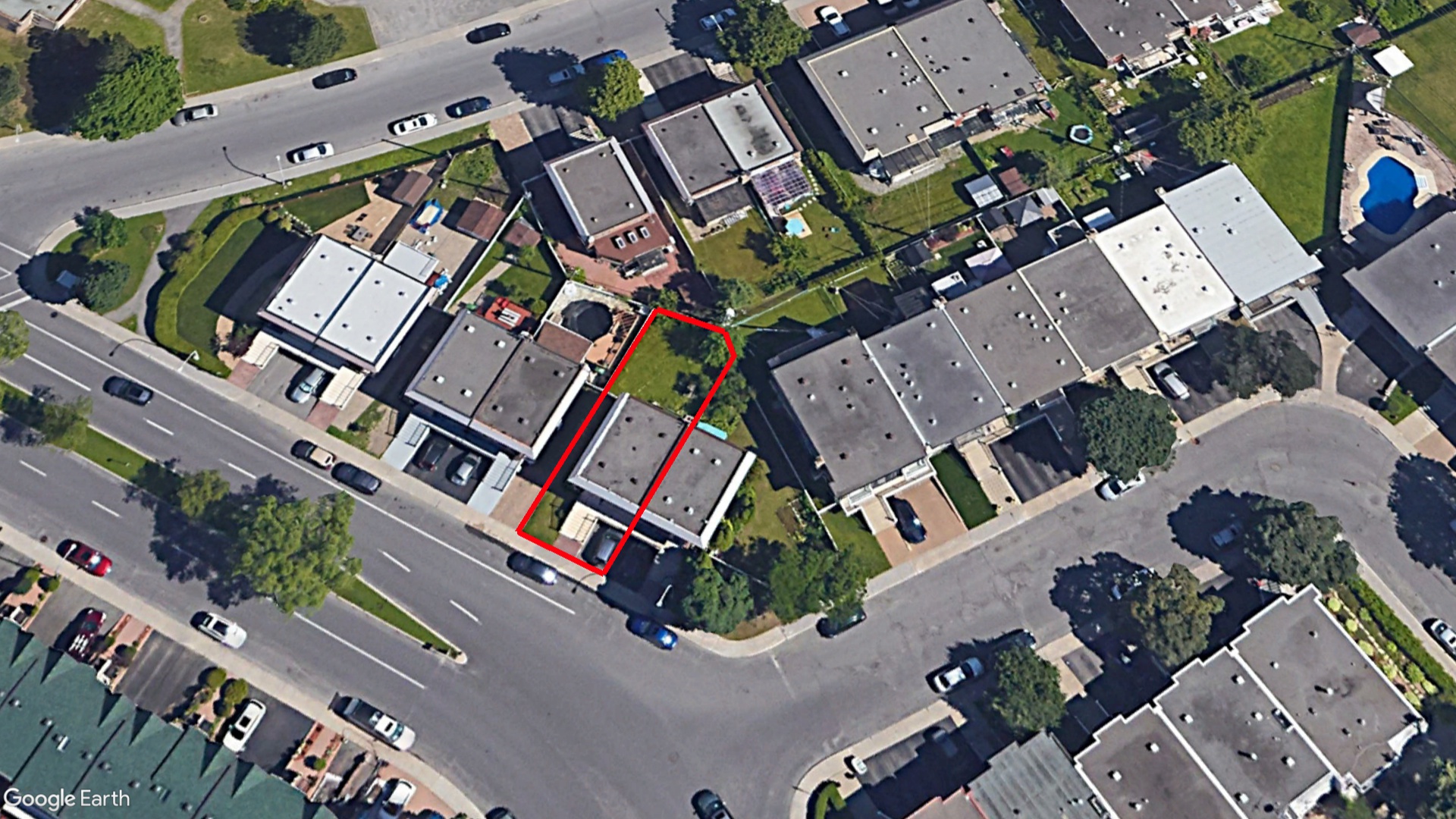 Tax Sale Montreal, Quebec - 020367-37