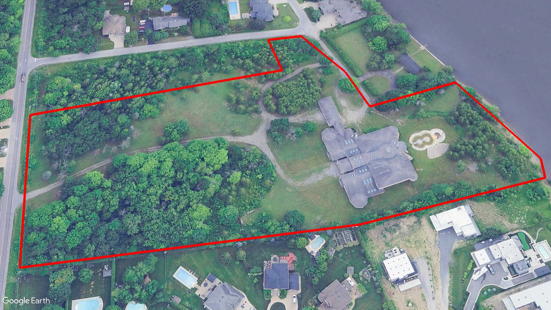 Tax Sale Montreal, Quebec - 051058-51