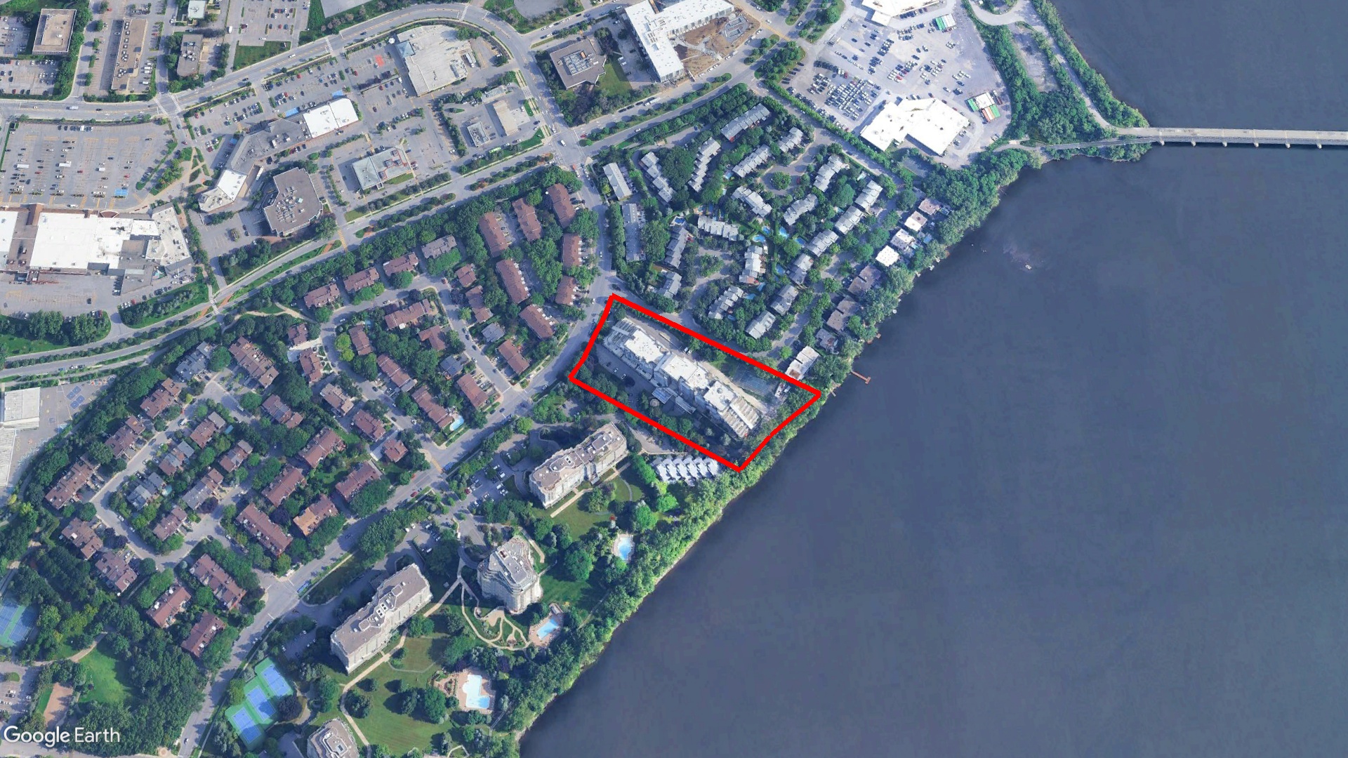 Tax Sale Montreal, Quebec - 011265-74