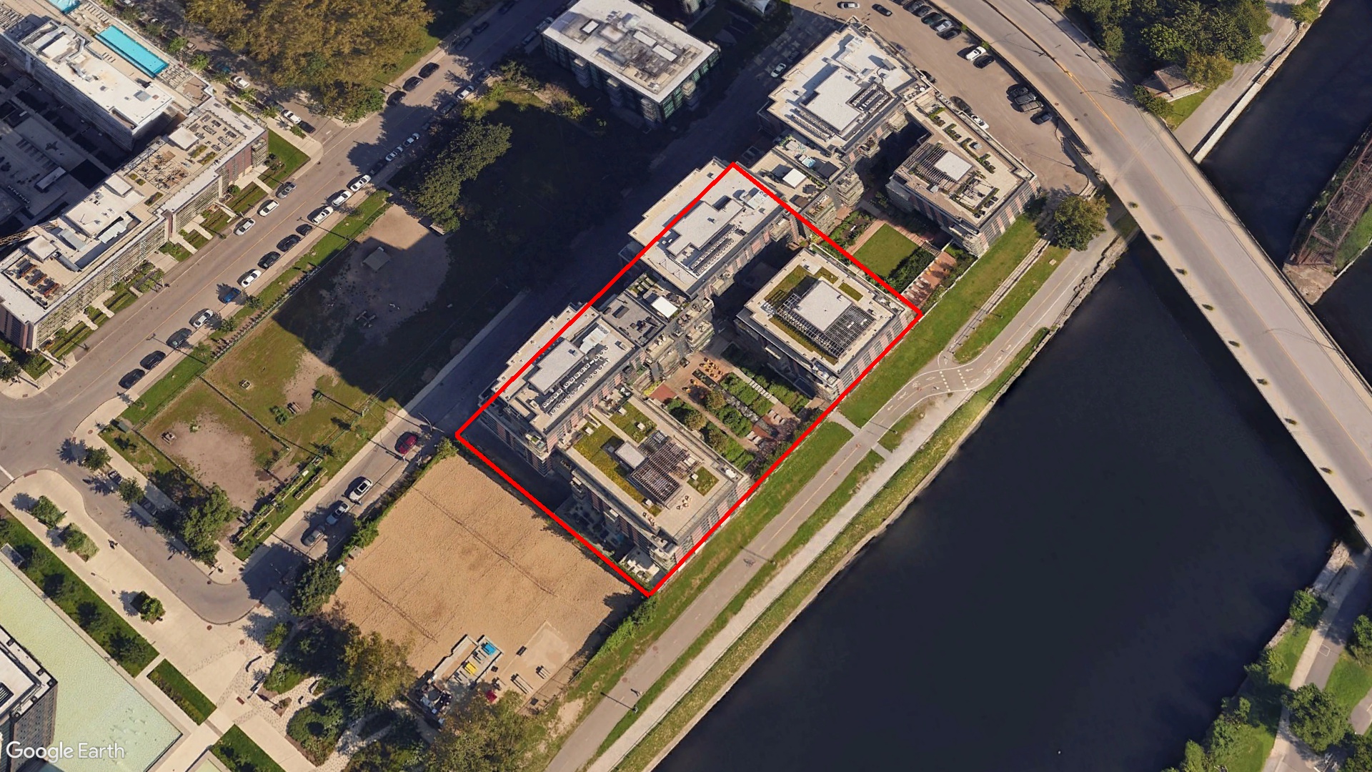 Tax Sale Montreal, Quebec - 120127-53