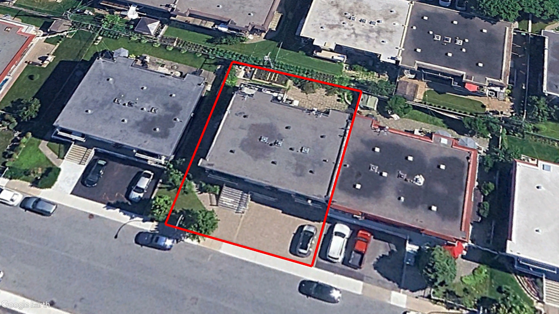 Tax Sale Montreal, Quebec - 020944-54