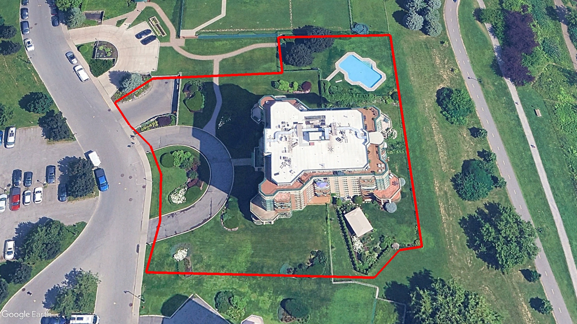 Tax Sale Montreal, Quebec - 050309-93