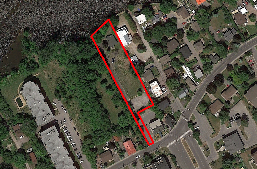 Tax Sale Montreal, Quebec - 040849-32