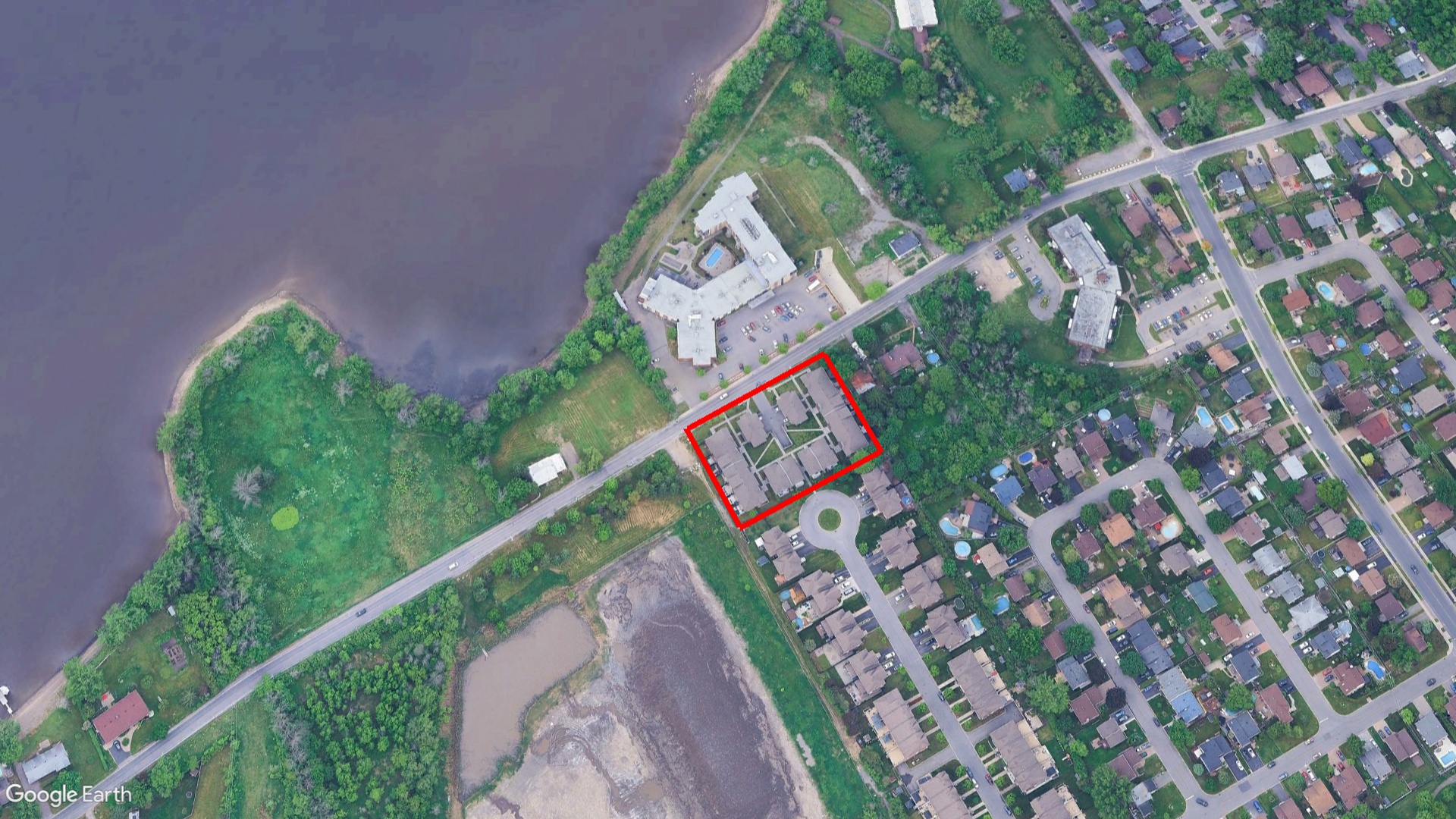 Tax Sale Montreal, Quebec - 052917-84