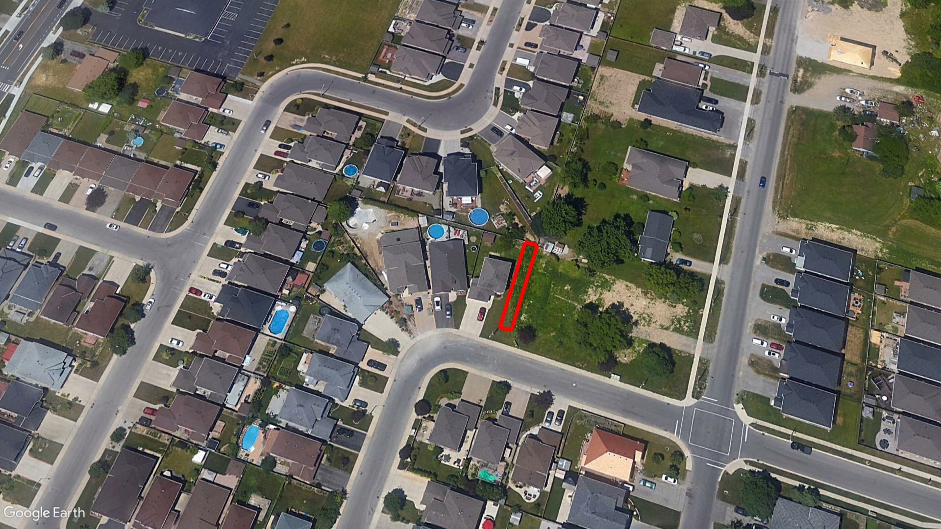 Tax Sale Hamilton, Ontario - 25 18 070.741.00584