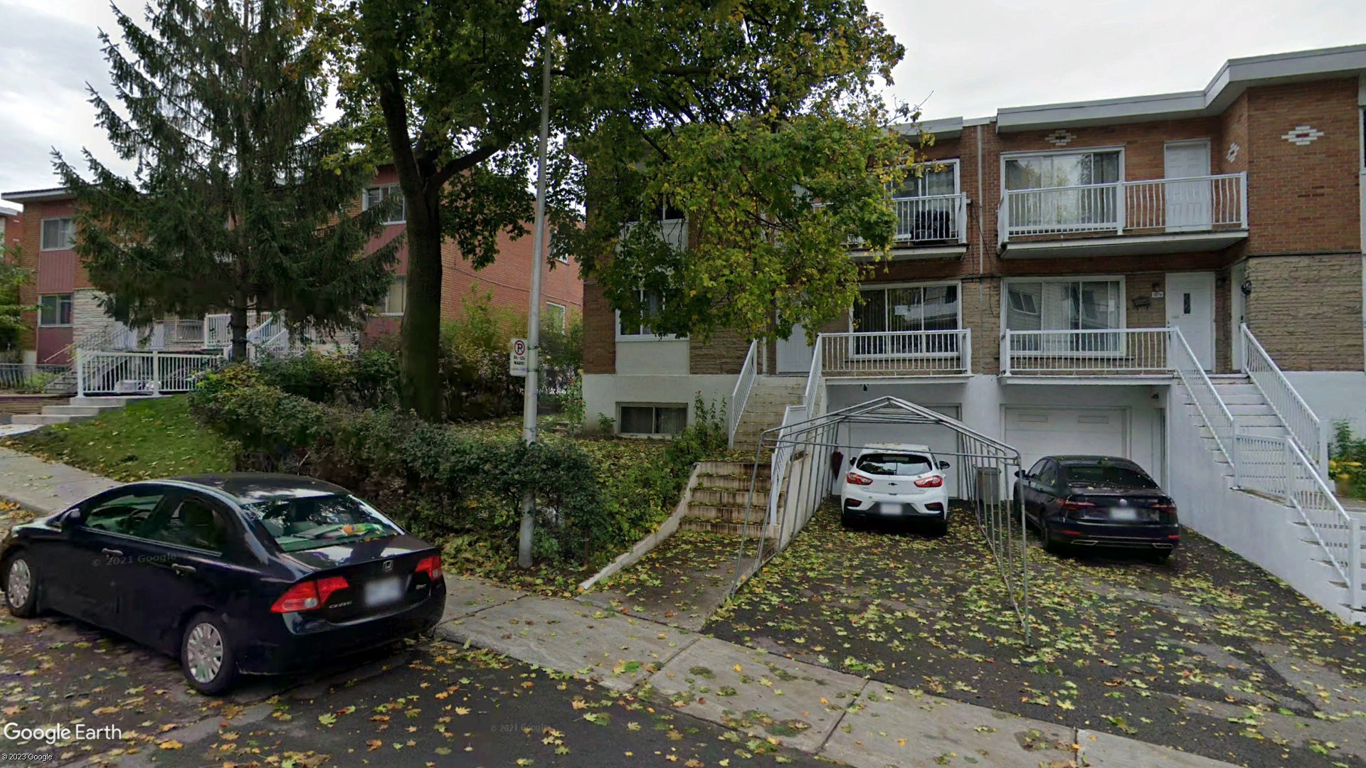 Tax Sale Montreal, Quebec - 020678-81 